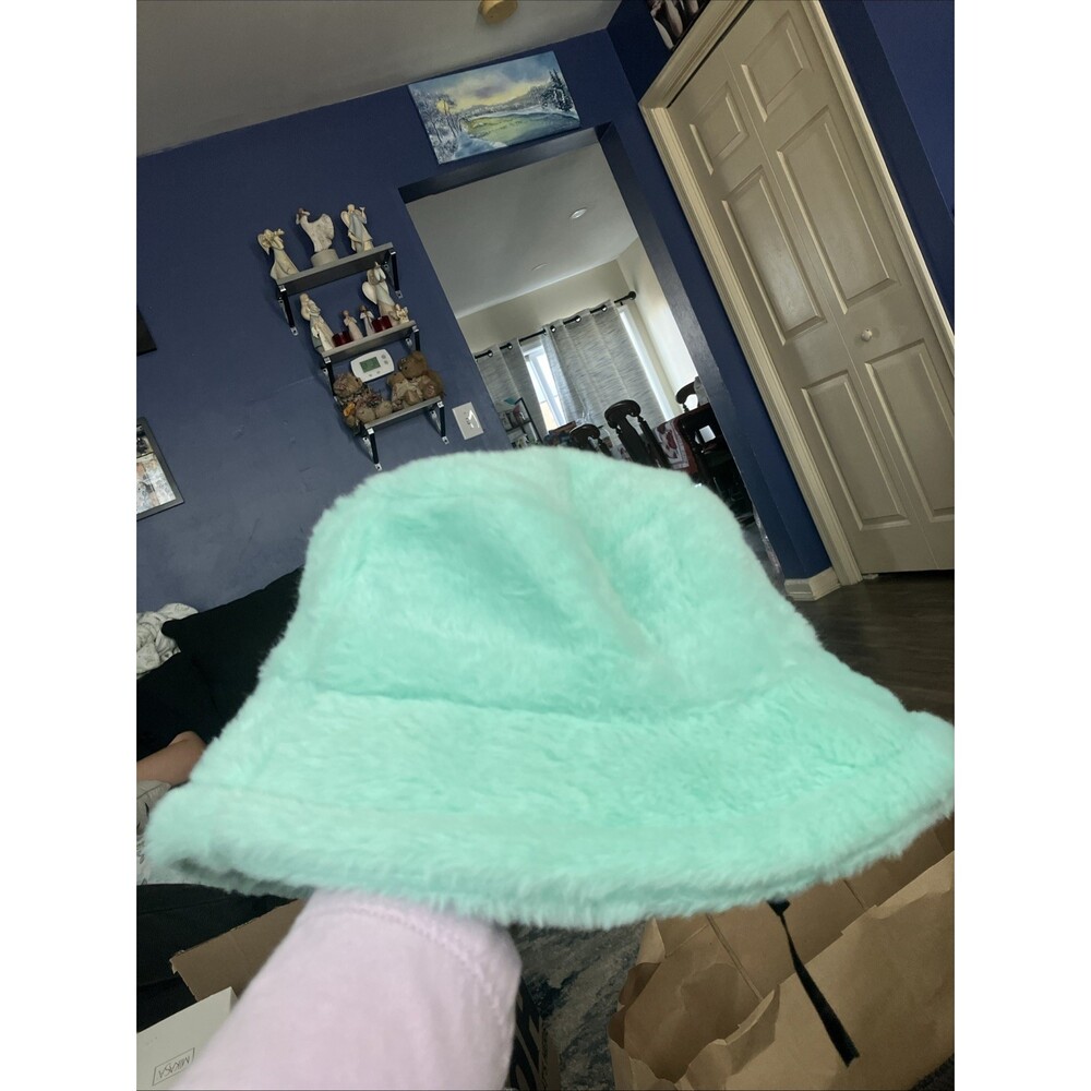 BFONS Faux Fur Winter Bucket Hat for Women Men Fuzzy Warm Hat Womens Furry Fi... - Picture 3 of 9